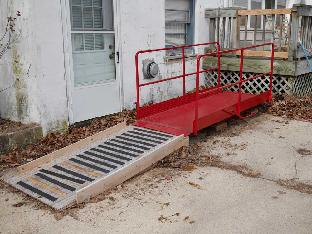 Handicap Wheelchair Lift